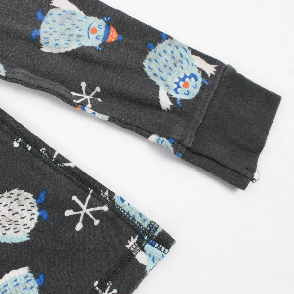 Cat & Jack Yeti and Snowflake Print Long-Sleeved Pajama Shirt Boys' Size 8