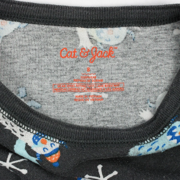 Cat & Jack Yeti and Snowflake Print Long-Sleeved Pajama Shirt Boys' Size 8
