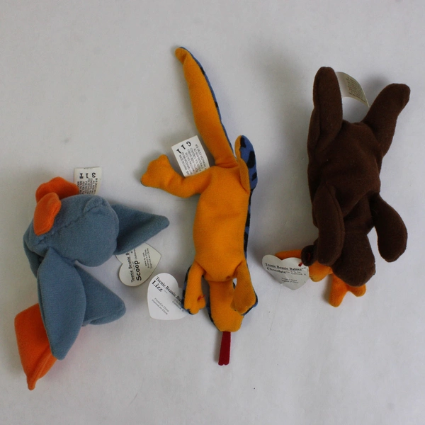 Lot of 3 Teenie Beanie Babies 1993 Scoop Pelican Lizz Lizard Chocolate Moose