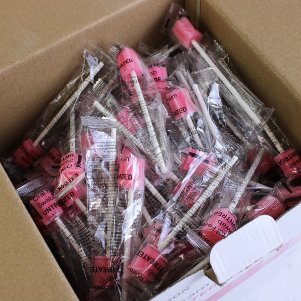 Lot Of 136 McKesson Oral Foam Swabs Unflavored Daily Oral Cleaning
