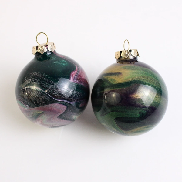 Lot Of 6 Handmade Glass Ball Hanging Christmas Ornaments Dark Green/Dark Purple