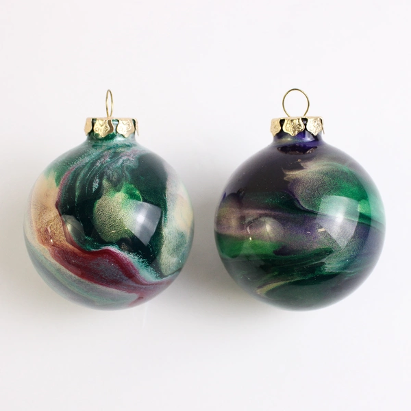 Lot Of 6 Handmade Glass Ball Hanging Christmas Ornaments Dark Green/Dark Purple