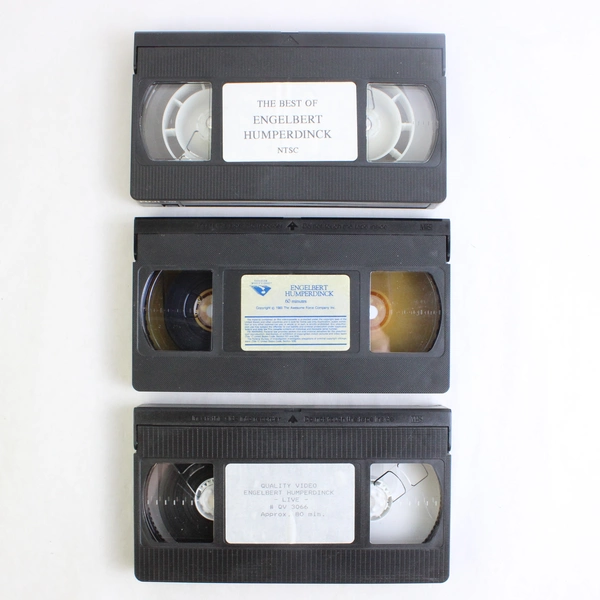 Lot of 3 Engelbert Humperdinck Live VHS Tapes