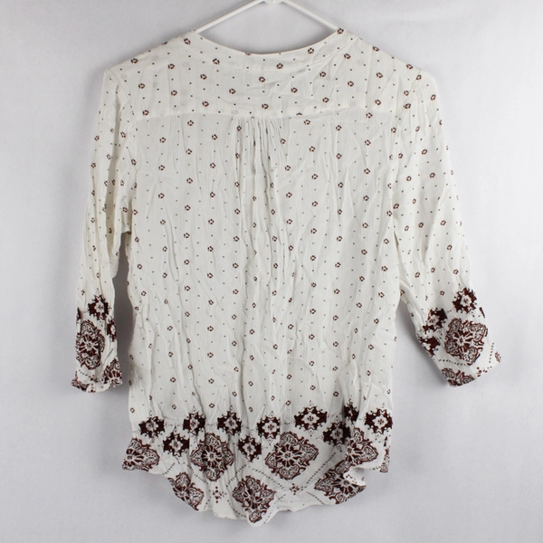 Fun2Fun White 3/4-Sleeve Blouse Women's Size Small