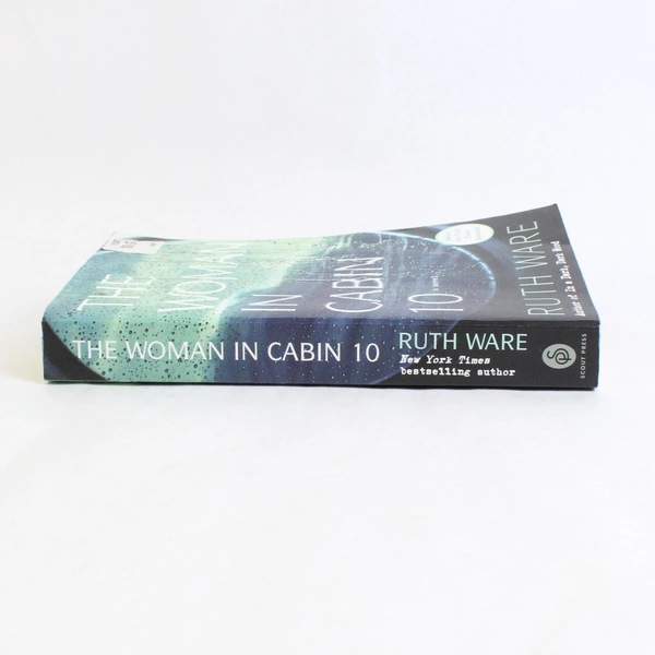 Woman in Cabin 10 by Ruth Ware (2017, Trade Paperback)