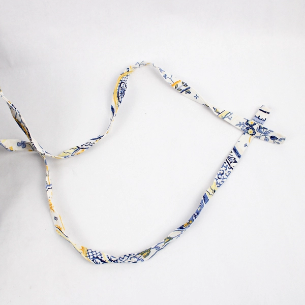 Set of 5 Tile Design Blue, White, and Yellow Patterned Seat Cushions 15" x 17"