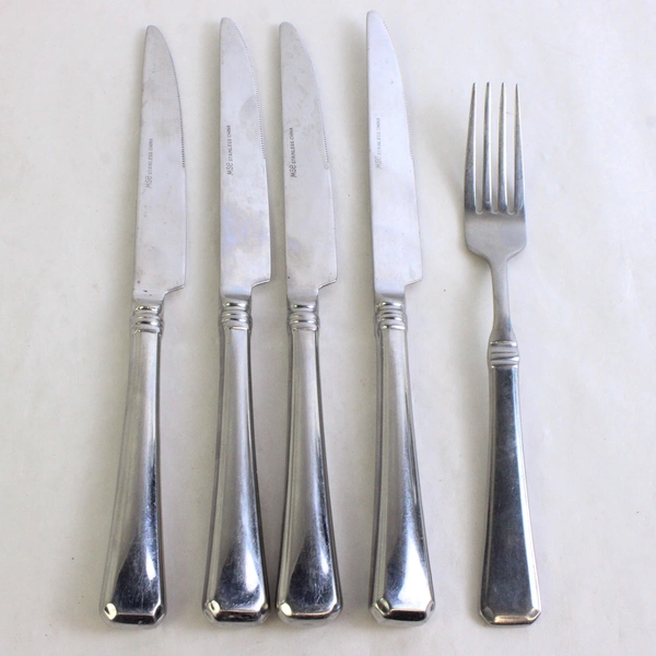 Lot Of 4 Martha Stewart MFS6 (Stainless) Dinner Knives and One Salad Fork