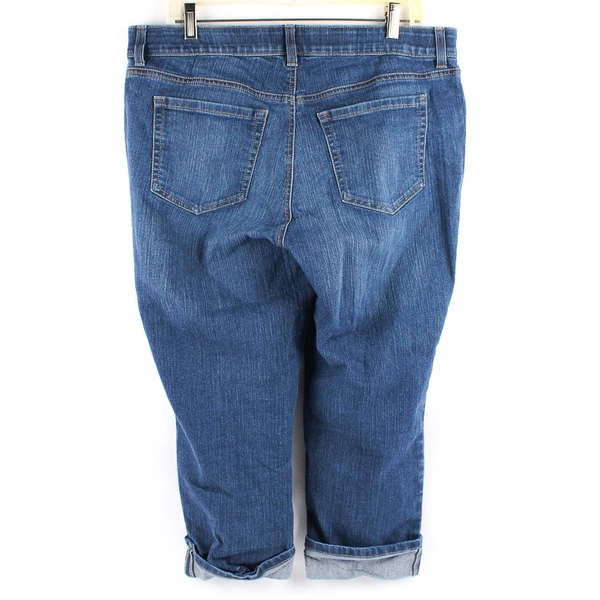 Style & Co Medium Wash Denim Capri Pant Women's Size 14W