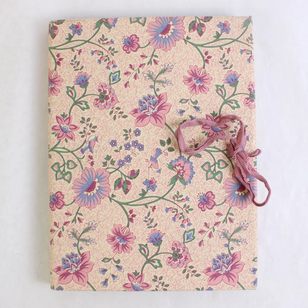 Vintage 1980s Avon French Aster Writing Folio Stationary Set