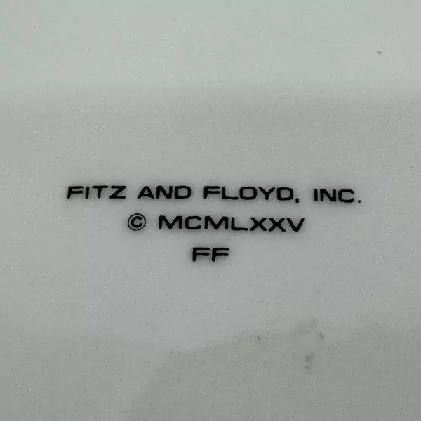 1975 Fitz and Floyd Scalloped Edge Plate Blue Green Yellow Bird And Flowers 