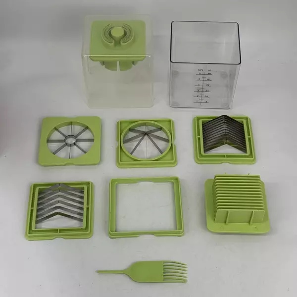 8 Piece Vidalia Slice It Deluxe with 1/4" 1/2" And Wedger Blade Open Box