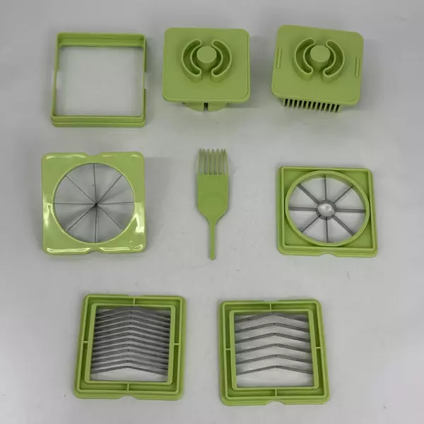 8 Piece Vidalia Slice It Deluxe with 1/4" 1/2" And Wedger Blade Open Box