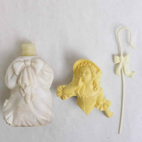 Vintage Avon Little Bo Peep Decanter Sweet Honesty Cologne (Full Bottle, 2 Oz)