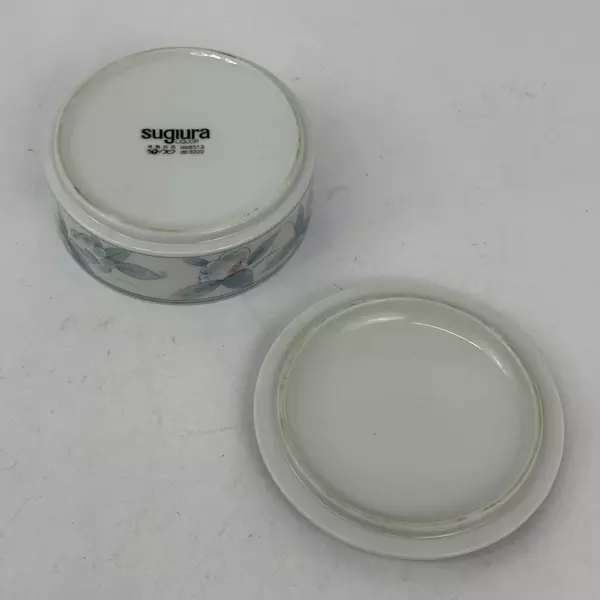 Sugiura Liquor Porcelain Trinket Box White With Blue Flowers