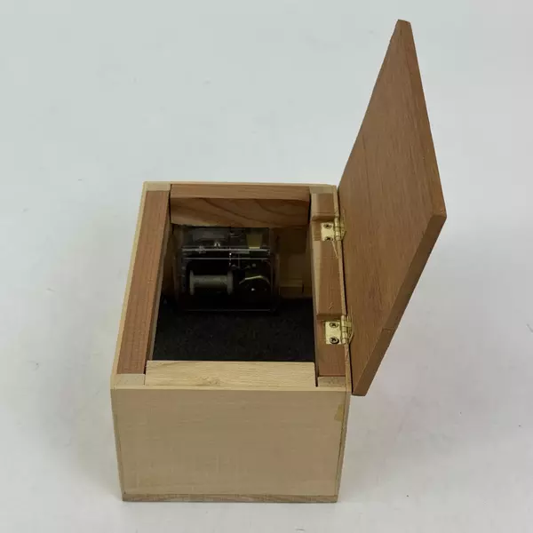 Handmade Cedar Musical Jewelry Box 3.5 x 7 Inch