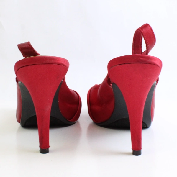 Fioni Night Red Satin Slingback 4" Heel Peep Toe Bow Womens Size 10