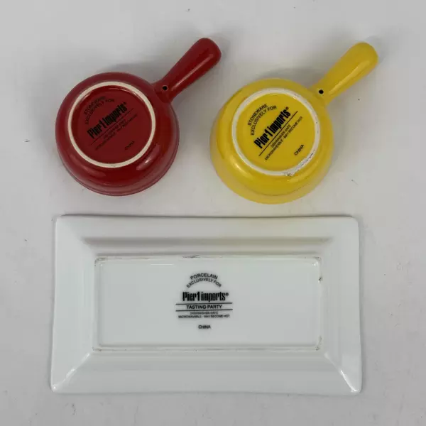  Set of 2 Pier 1 Round Mini Baking Dishes Or Ramekins With Tray Red Yellow White