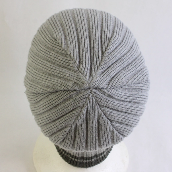 Nike Embroidered Yellow Logo Gray Knit Beanie Hat Adult One Size