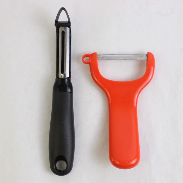 Lot of 2 Farberware Euro Peeler and Y Peeler