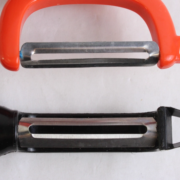 Lot of 2 Farberware Euro Peeler and Y Peeler