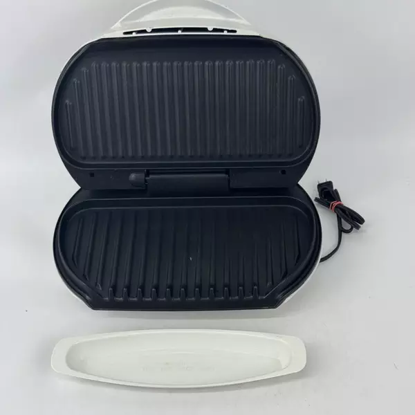 George Foreman Lean Mean Fat Grilling Machine Model GR15 With Drip Tray