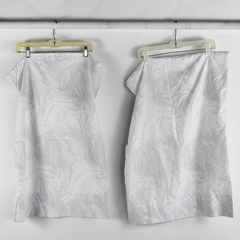 Lot Of 2 Matching Nine West Home Pillowcases Swirl Pattern White/Gray 21" x 30"