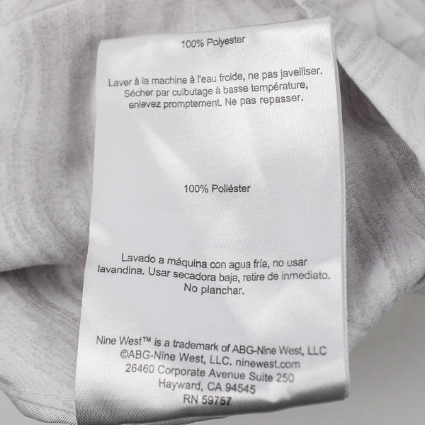 Lot Of 2 Matching Nine West Home Pillowcases Swirl Pattern White/Gray 21" x 30"