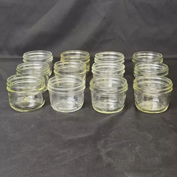 Lot of 12 Kerr Wide Mouth Half Pint Canning Jars No Lids Or Rings