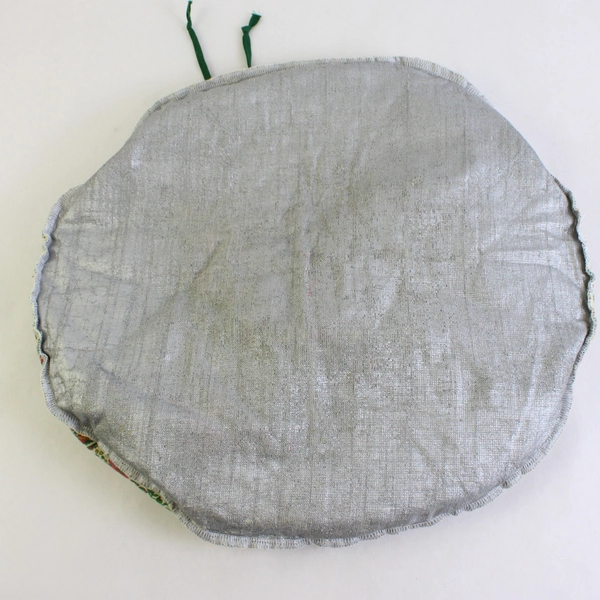 Multicolor Paisley Pattern Quilted Casserole Carrier 14" x 15"