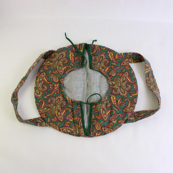 Multicolor Paisley Pattern Quilted Casserole Carrier 14" x 15"