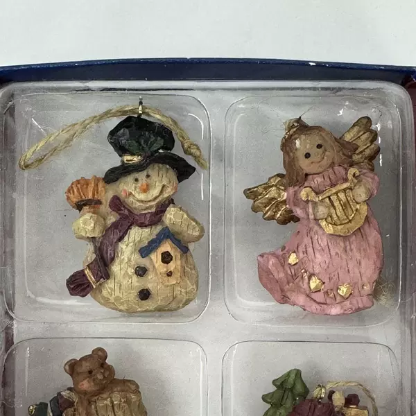 4 Piece Giftco Snowman And Friends Christmas Resin Ornament Set NIB