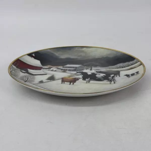 Franklin Mint Lowell Herrero Cows in the Winter Collector Plate American Folk