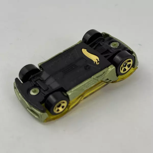 Hot Wheels Mattel 2005 First Editions Split Decision Die Cast Car