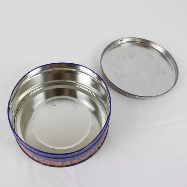 Vintage Et Desserts Delicats Chocolats Elegants Round Tin Chocolate Dessert Tin