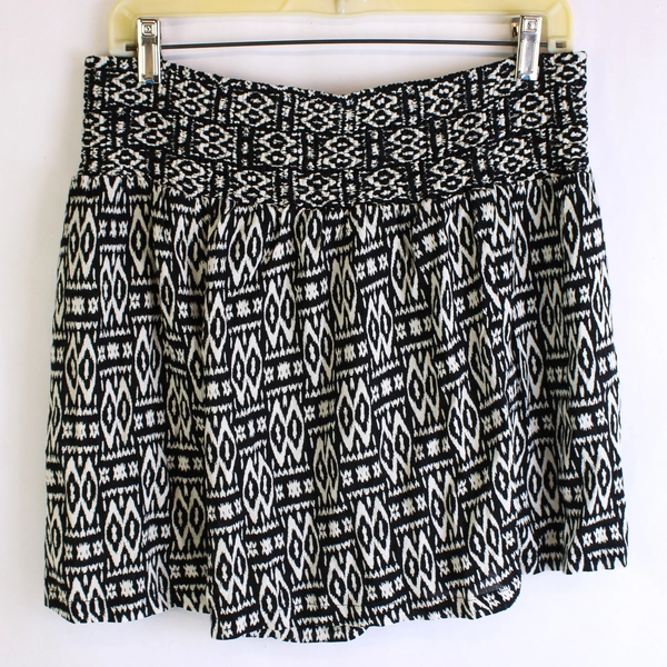 NY Collection Black and Off-White Tribal Pattern Short Skirt Women's Size 1X