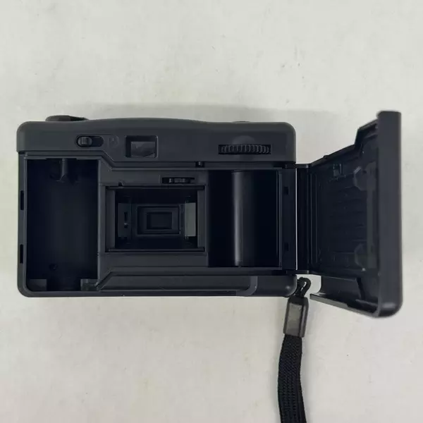 Vivitar Focus Free PN2011 Point And Shoot 35mm Film Camera With Case