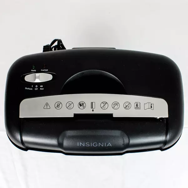 Insignia 6-Sheet Paper Shredder Credit Cards Cross-Cut Black NS-PS06CC