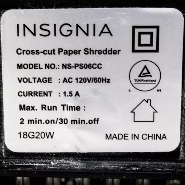 Insignia 6-Sheet Paper Shredder Credit Cards Cross-Cut Black NS-PS06CC