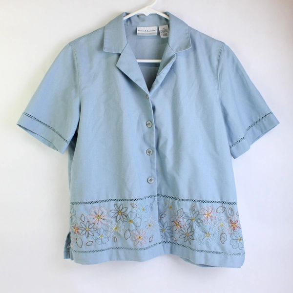 Alfred Dunner Petite Button Up Collared Blouse Blue Embroidered Woman's 10
