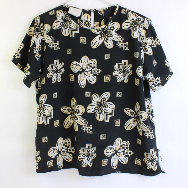 Bobbie Brooks Short Sleeve Blouse Floral On Black Women's Size Small