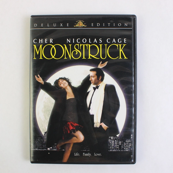 Moonstruck 1987 DVD Starring Cher and Nicolas Cage Deluxe Edition
