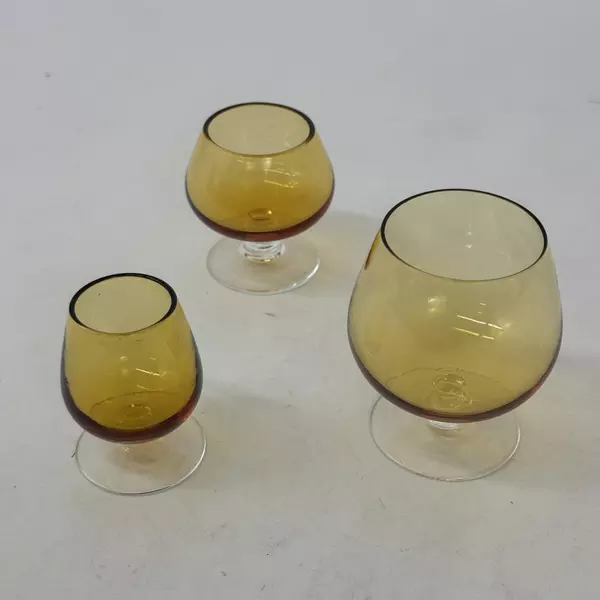 Set Of 3 Amber Colored Cordial Or Liquor Glasses Graduated Sizes