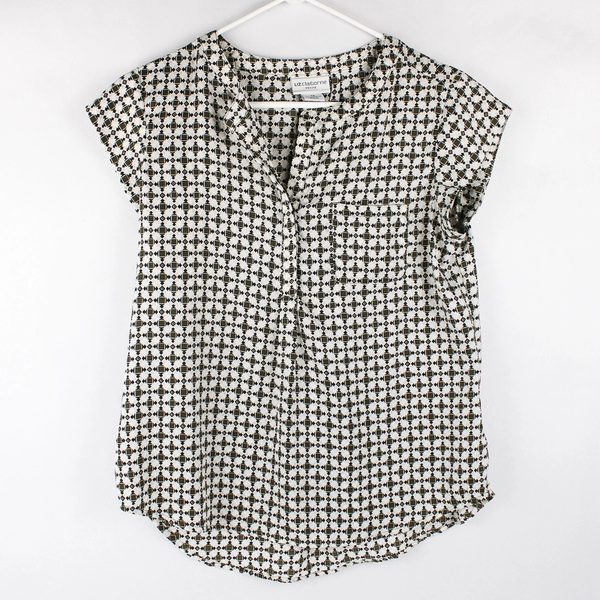 Liz Claiborne Petite Short Sleeve Geometric Blouse Green/White Women's PS