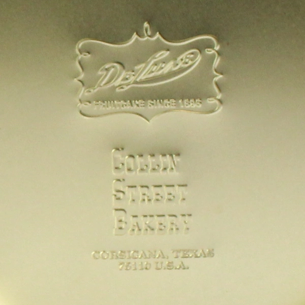 Vintage Collin Street Bakery DeLuxe Fruit Cake Tin Christmas 8" Corsicana Texas