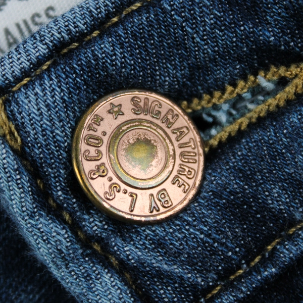 Levi Strauss & Co Signature Mid Rise Slim Dark Wash Jean Pants Womens Size 18