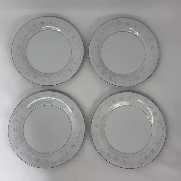 Lot of 4 Crown Ming Jiang Shiang Queens Lace Fine China Dinner Plates 10.5 inch