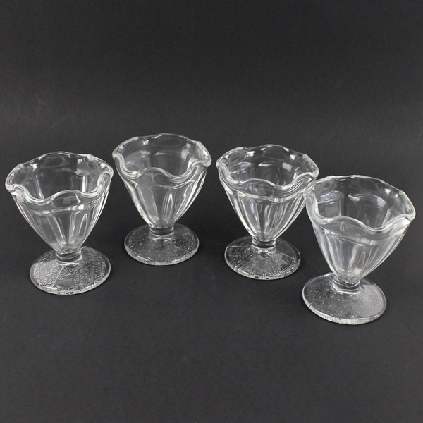 Lot Of 4 Matching Unbranded Clear Glass Sundae Dish/Cups Footed 4" Tall