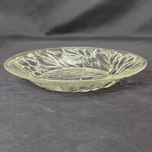 Embossed Grape Cluster Clear Glass Plate 9 Inch