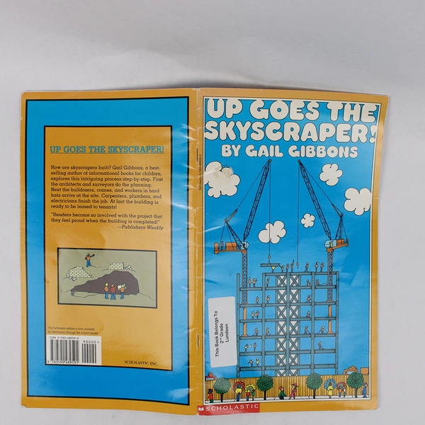 Scholastic Up Goes the Skyscraper by Gail Gibbons 1986 Paperback Ex-Library