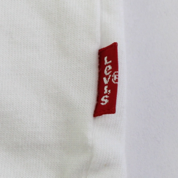 Levi's White Graphic T-Shirt Short Sleeve Youth Large 12-13 Years